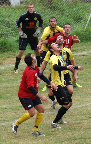 PICT1420 small KALYVES FOOTBALL.jpg - 235317 Bytes